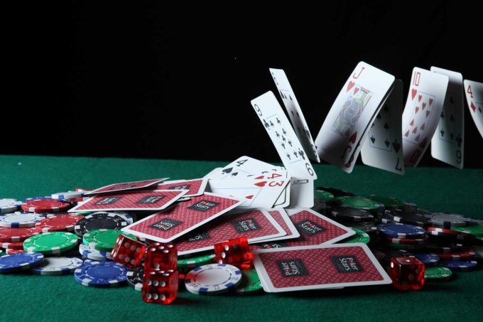 Wie man online Poker spielt