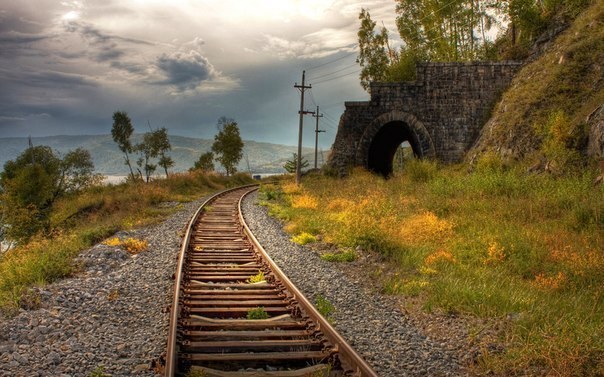 Warum die Eisenbahnstrecke in Russland breiter ist